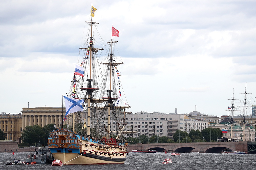 Парусник "Полтава".