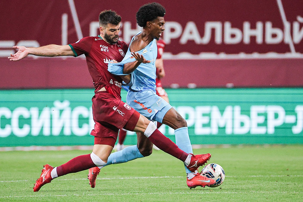 "Зенит" упустил победу над "Рубином", ведя в счете 2:0