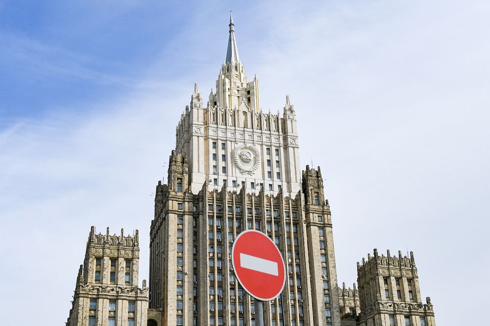 Лавров: Россия впервые в своей истории воюет одна против всего Запада