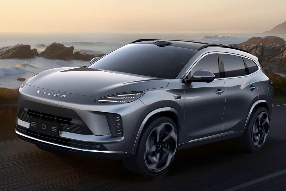 Chery опубликовала фото нового кроссовера Exlantix E05 c автопилотом