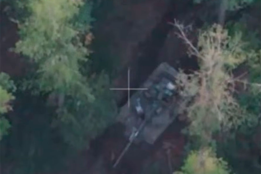 Появилось видео уничтожения Т-64БВ ВСУ с ленивым экипажем