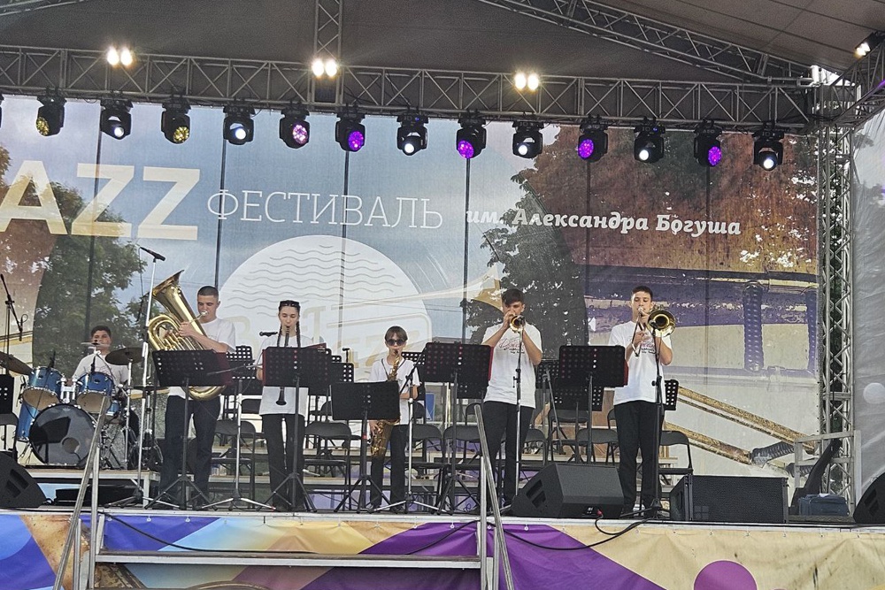 В кубанском городе Курганинске прошел фестиваль джаза под открытым небом