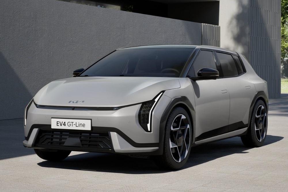 Kia EV4 прошел тест-драйв на Нюрбургринге: электромобиль проехал 10 тысяч км