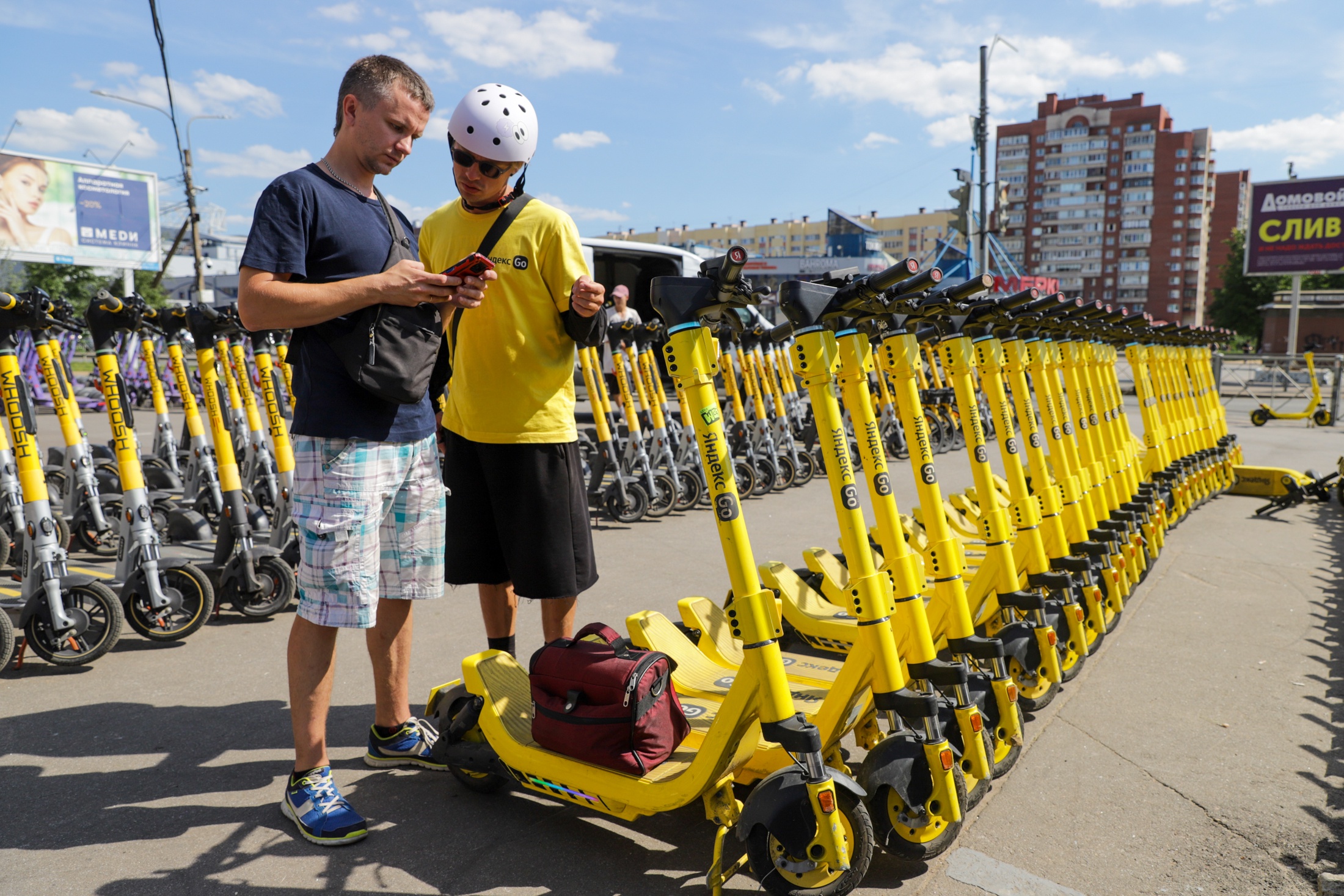 В городах, где ограничивают интернет, электросамокат можно арендовать через СМС