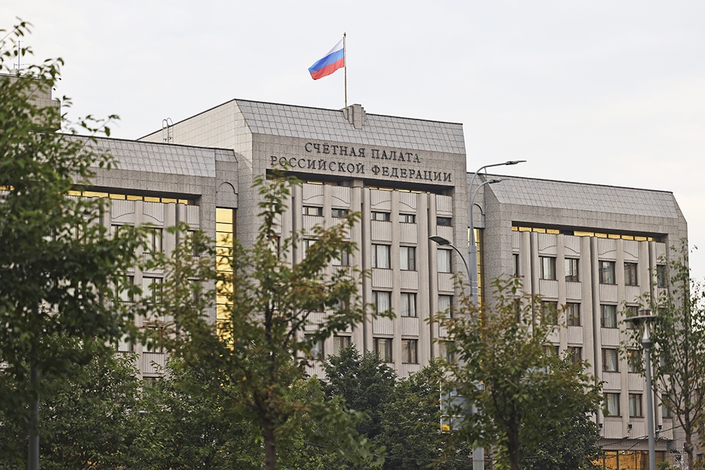 Счетная палата: Минцифры перечислило в 2024 году в бюджет 331,9 млрд рублей