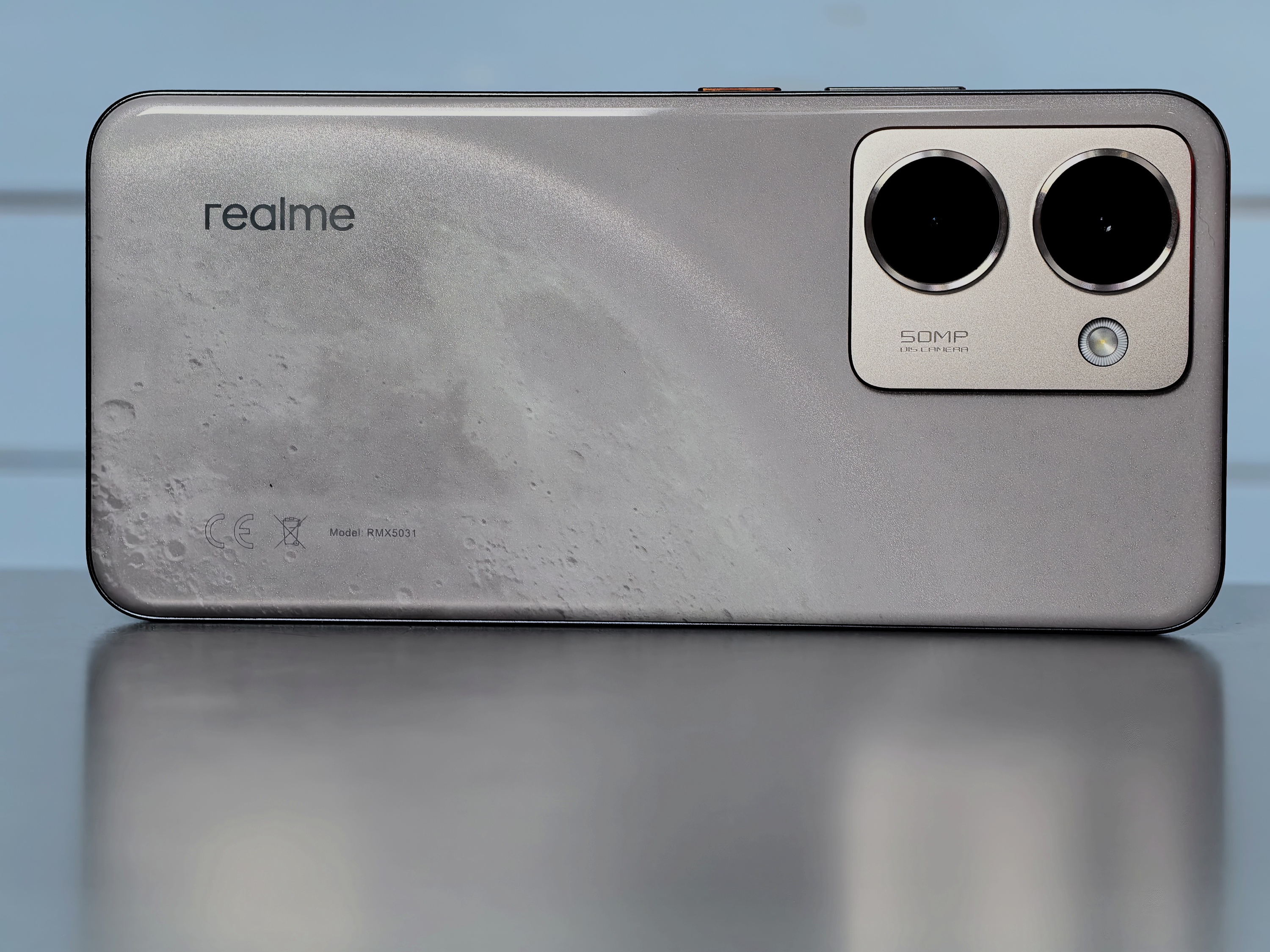 Флагманская мощность за полцены: обзор realme P3 Ultra
