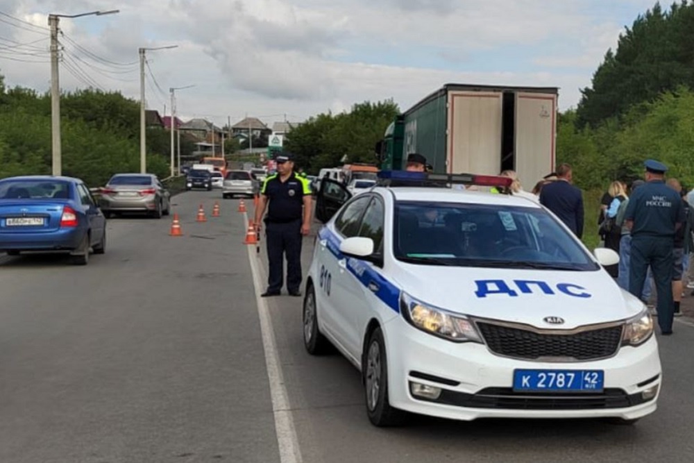 В аварии в Кузбассе погибли пять человек