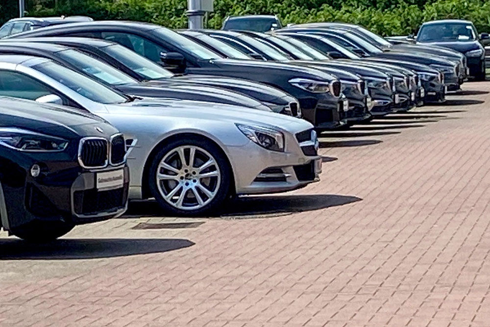 Россияне скорее откажутся от внедорожников Tank и кроссоверов Li Auto, чем от машин BMW и Mercedes-Benz: свежая статистика «Автостата»