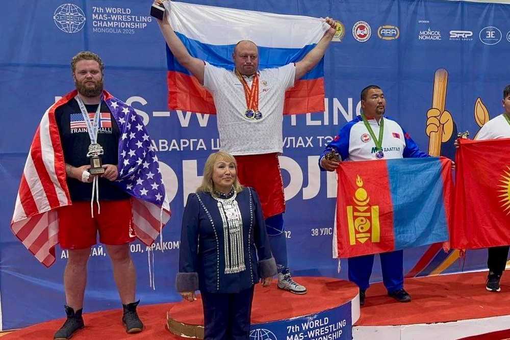 Вяземский богатырь стал чемпионом мира по мас-рестлингу