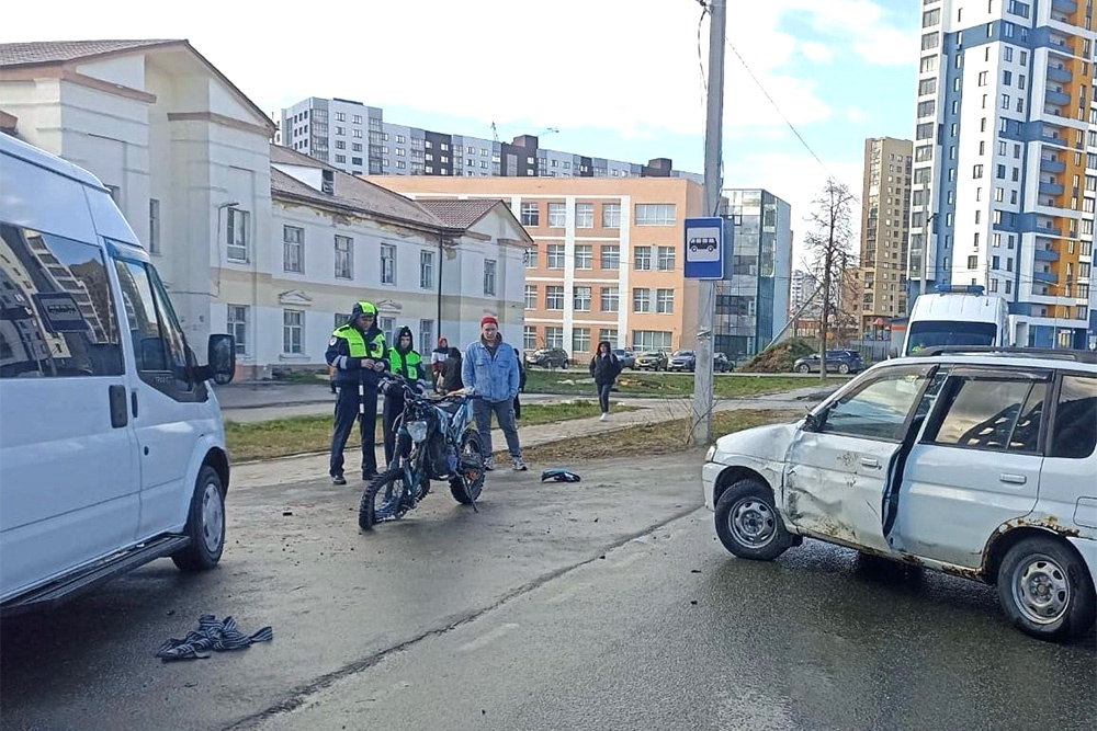 Даже маленький питбайк с большим объемом двигателя может натворить немало бед.