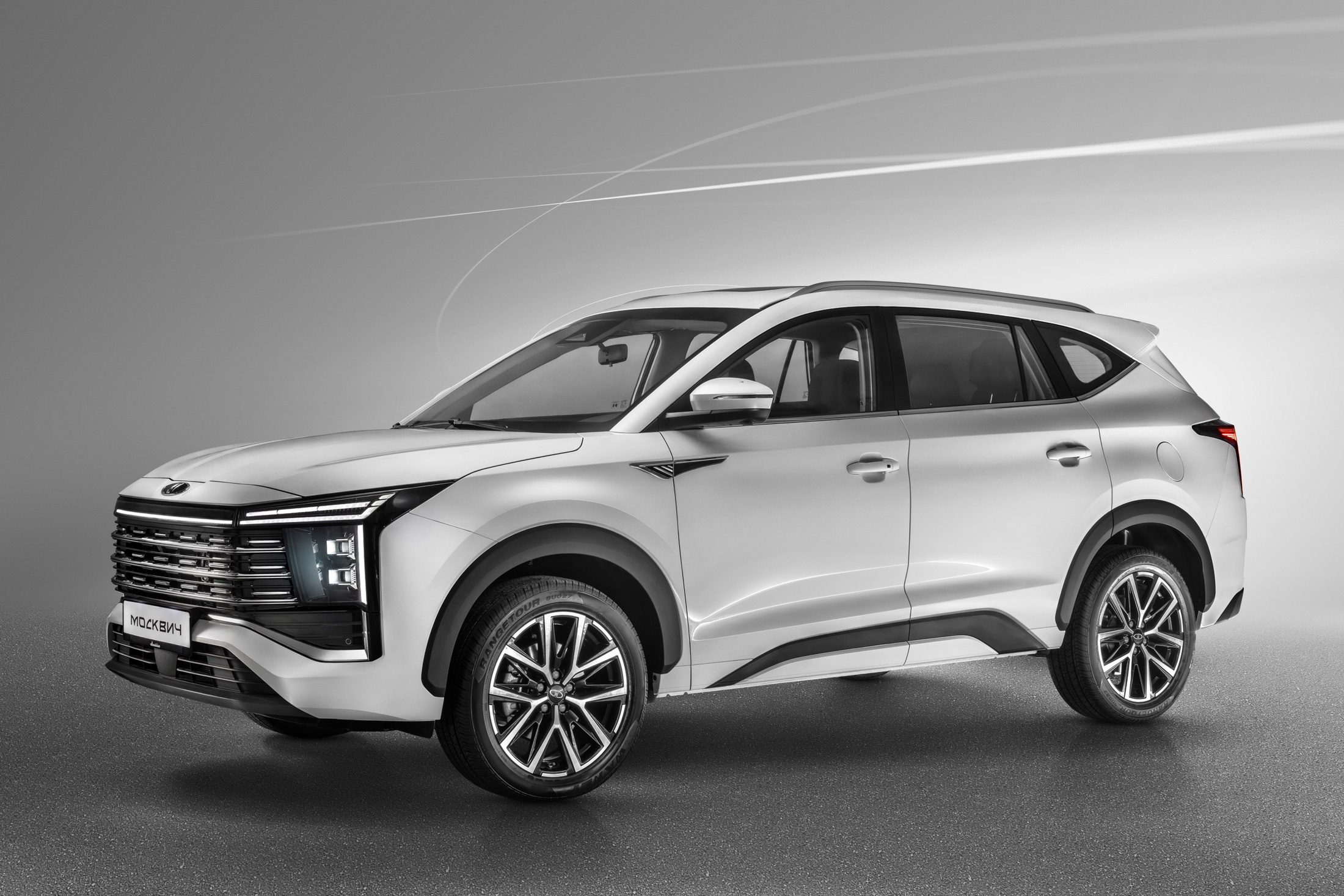 В России продан первый «Москвич 8»: покупатель пересел на российскую новинку с Hyundai Creta