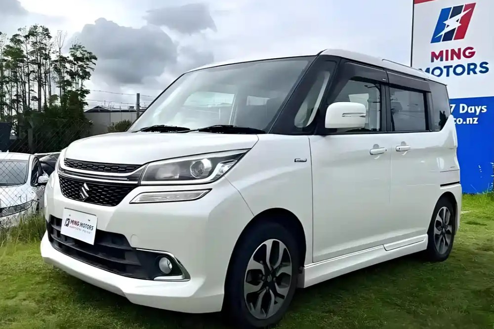 Надежный компактвэн из Японии: "ЗР" назвал плюсы и минусы Suzuki Solio