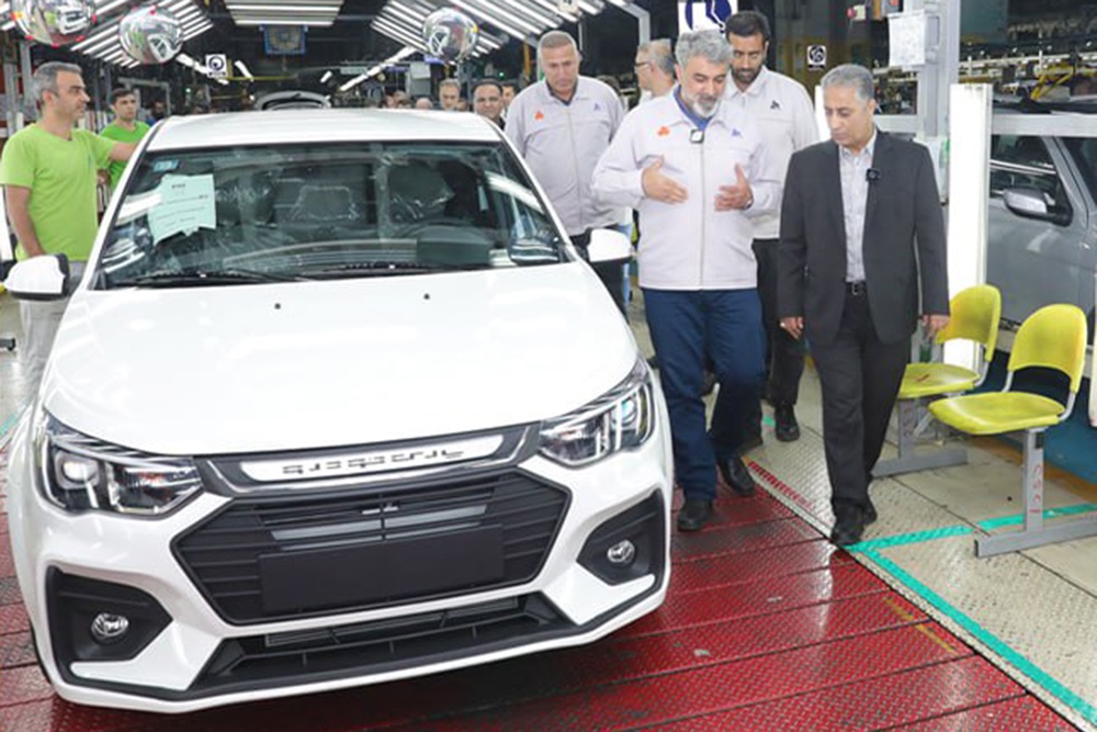 В Иране начался выпуск другого Renault Logan I: авто сняли на фото
