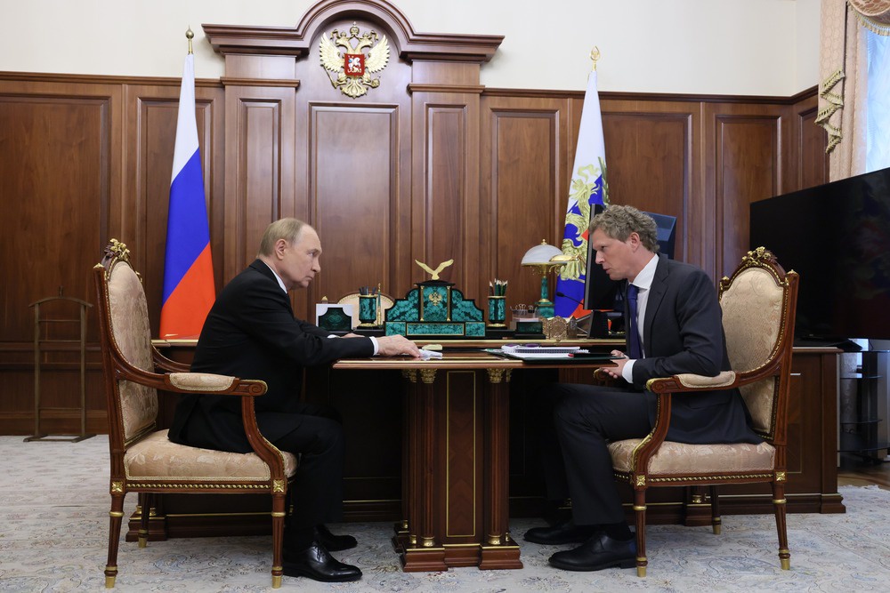 Владимир Путин обсудил с главой ФНСналоговые новации