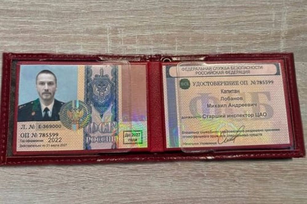 Мошенники использовали фото актера Киану Ривза, чтобы обмануть омича