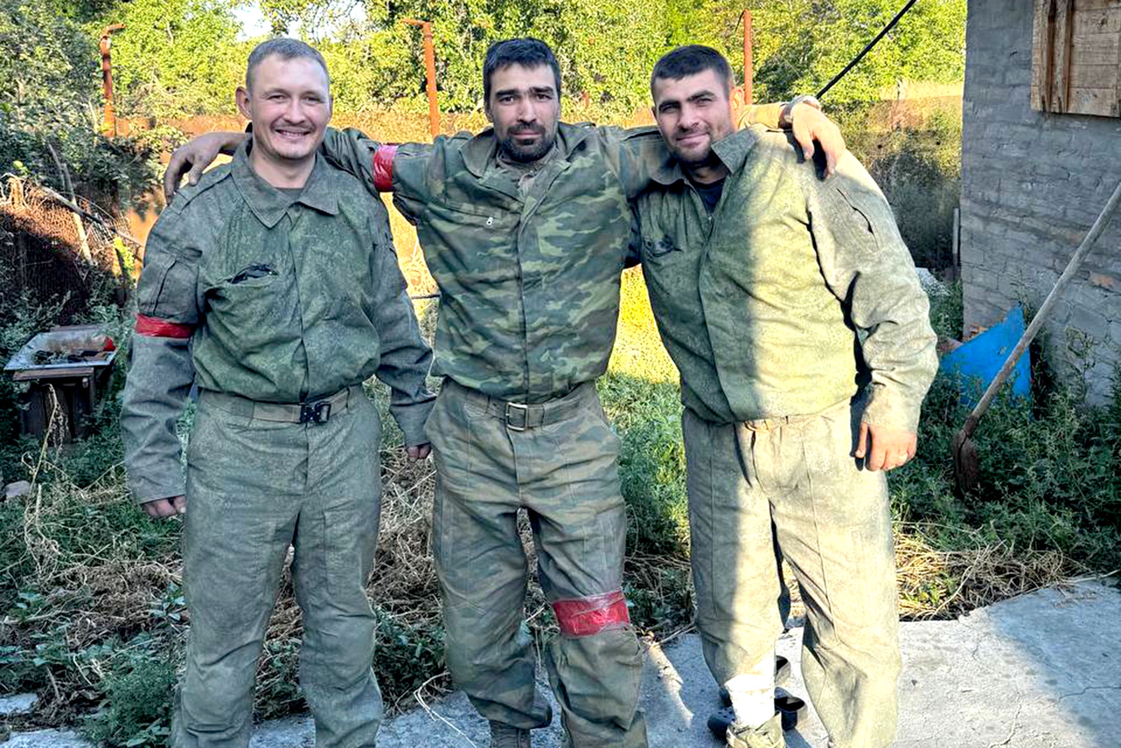 Экипаж машины боевой: командир танка Сургут, механик-водитель Цыган и оператор-наводчик Квадрат.