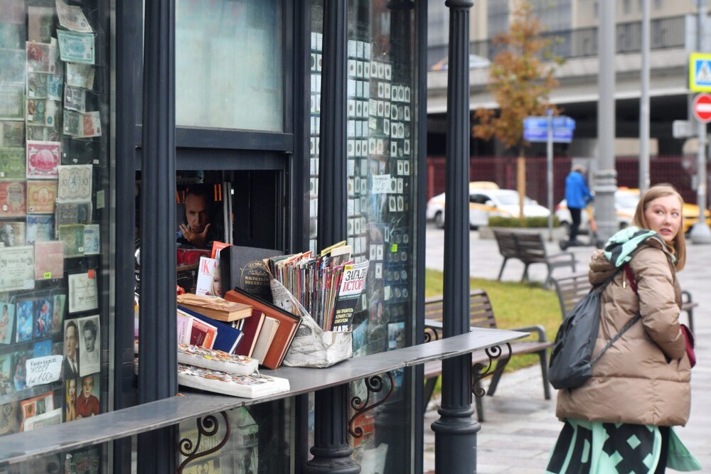 Противники НТО ссылаются на внешний вид киосков, а также на незначительность поступлений в бюджет от малоформатной розницы