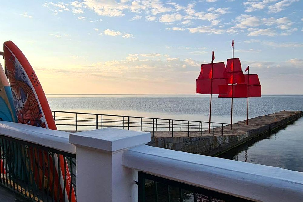 Теплое море, целебный морской воздух и красивейшие виды - Сатера по праву признана уникальным местом отдыха в Крыму.