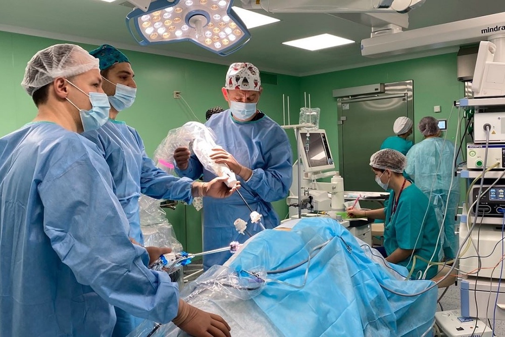 Искусственный интеллект становится полноценным ассистентом хирургов в операционной.