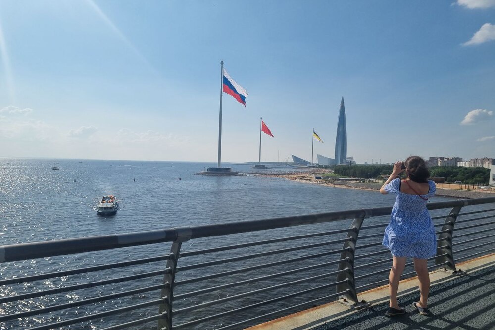 В Петербурге День Государственного флага отметят во всех районах города.