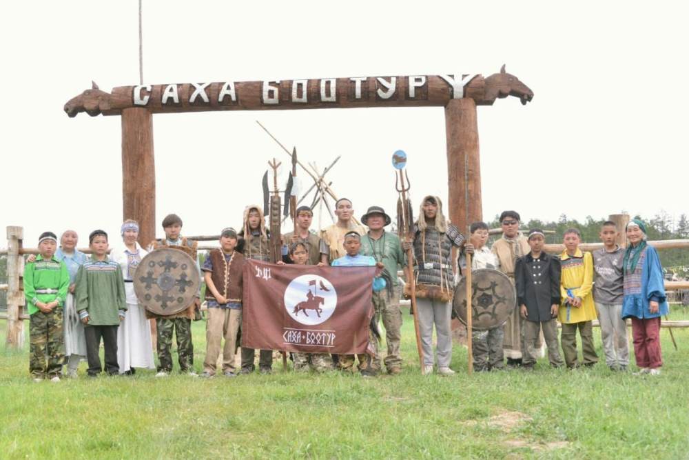 Лагерь находится в селе Большие Ворота. 