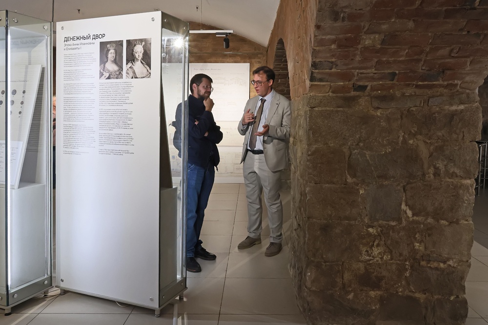 Чеканку медных монет запустили благодаря активности Татищева, который до отъезда на Урал служил на Московском монетном дворе.