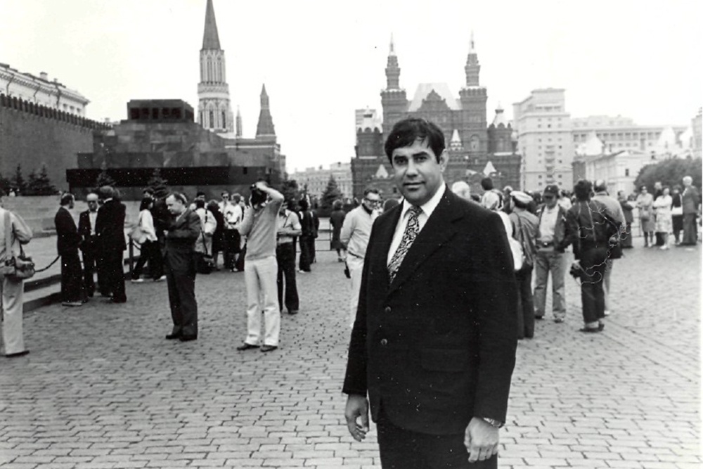 Асадулла Сарвари в Москве на Красной площади.