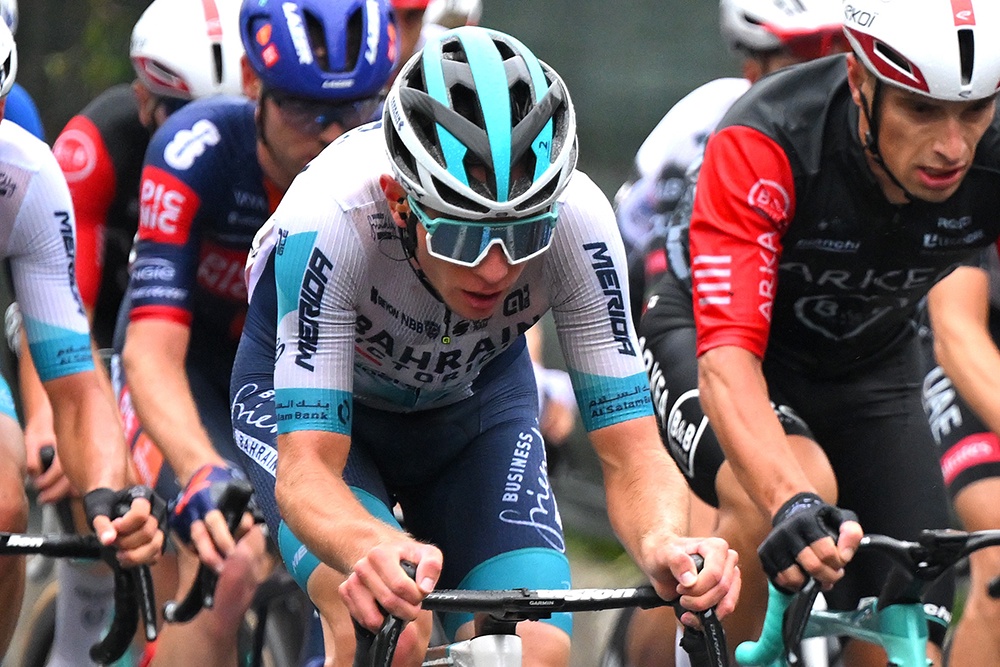 На Романе Ермакове в "Бахрейне" много разной черновой работы.