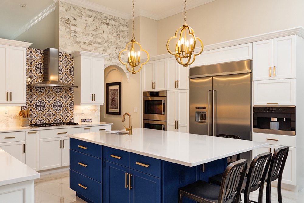 Красивая модульная кухня в восточном стиле.