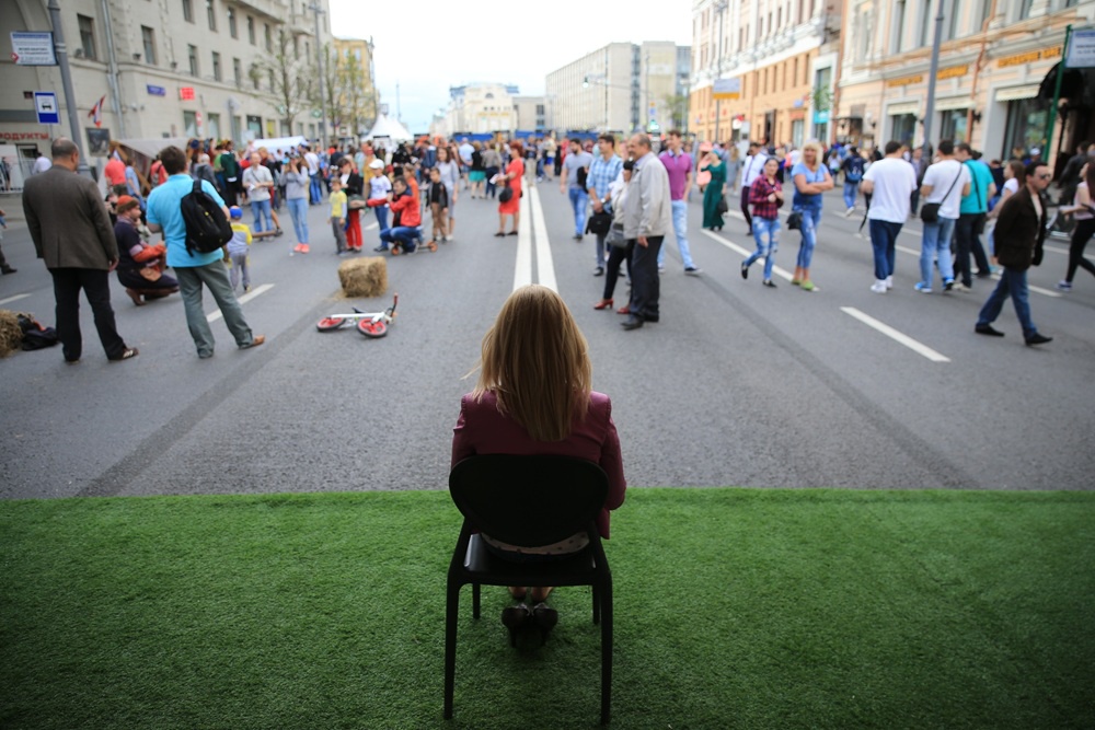Персональные данные, превращенные в обезличенную форму, можно использовать для исследований или технологий без получения согласия гражданина - раньше согласие было необходимо. Такой подход упрощает работу государства и бизнеса в сфере аналитики и оценки поведения, например в плане приобретения товаров или активности пользования какими-либо услугами.