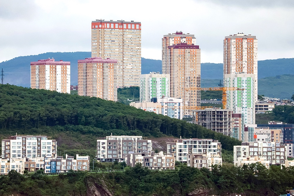Новостройки Владивостока. В России до 2030 года действуют льготные программы ипотеки с участием государства.