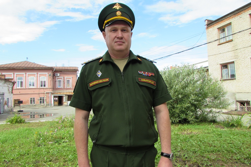 За время службы капитан Завьялов награжден тремя орденами Мужества.