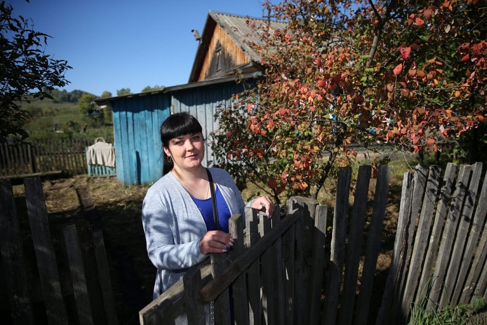 Юлия Скорых, став участницей краевой программы "Земский учитель", выбрала школу в селе Большая Тихая.