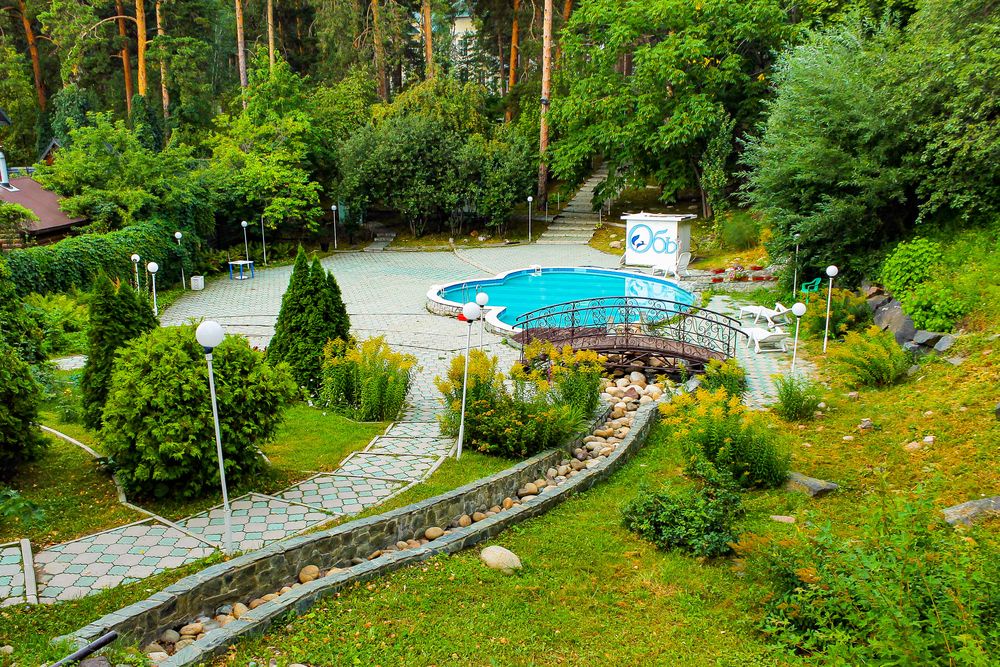 Даже просто прогулки на алтайском воздухе помогут проветрить голову и освежить мысли.