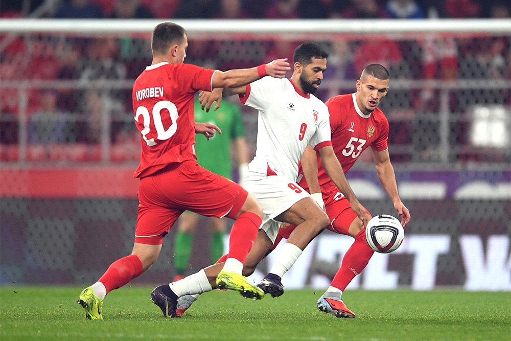 Футболисты сборной России были хороши в борьбе, но в атаке им не хватало фантазии.