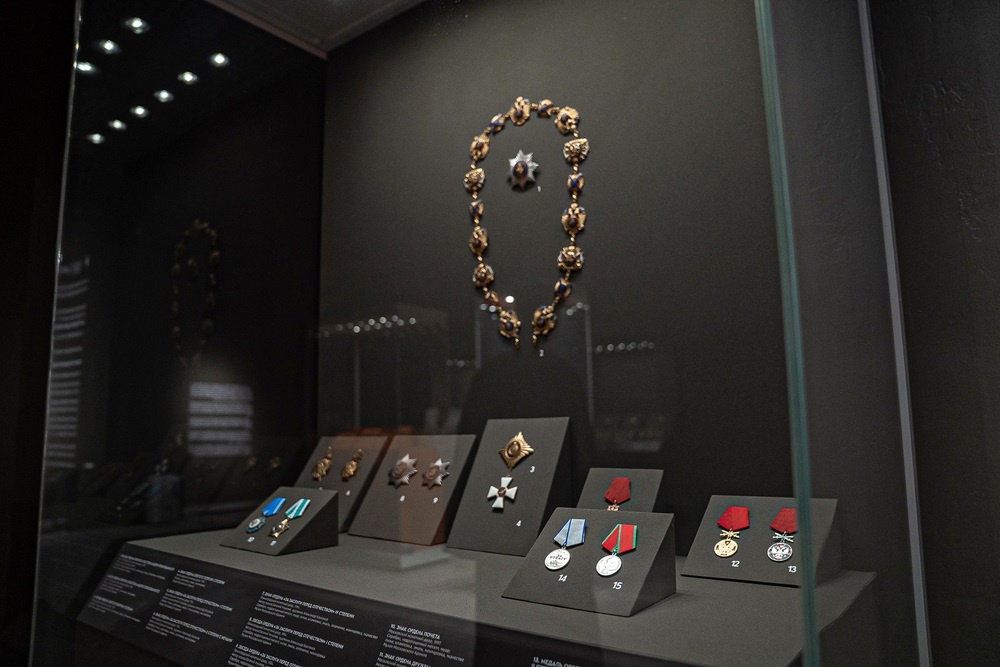 Многие уникальные экспонаты представлены в Хабаровске впервые.