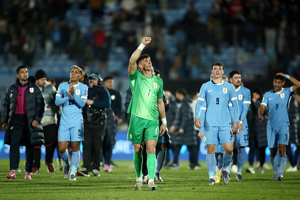 Сборная Уругвая после победы над Перу Сборная Уругвая после победы над Перу