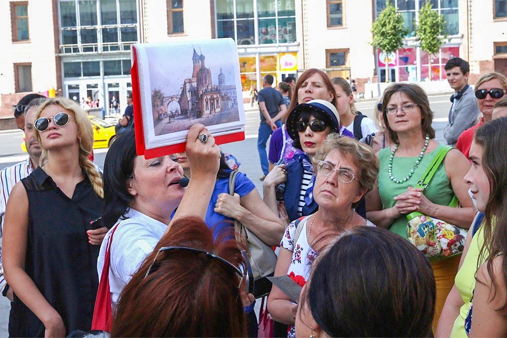 Теперь на экскурсиях туристы могут быть уверены, что гид истории не придумывает.