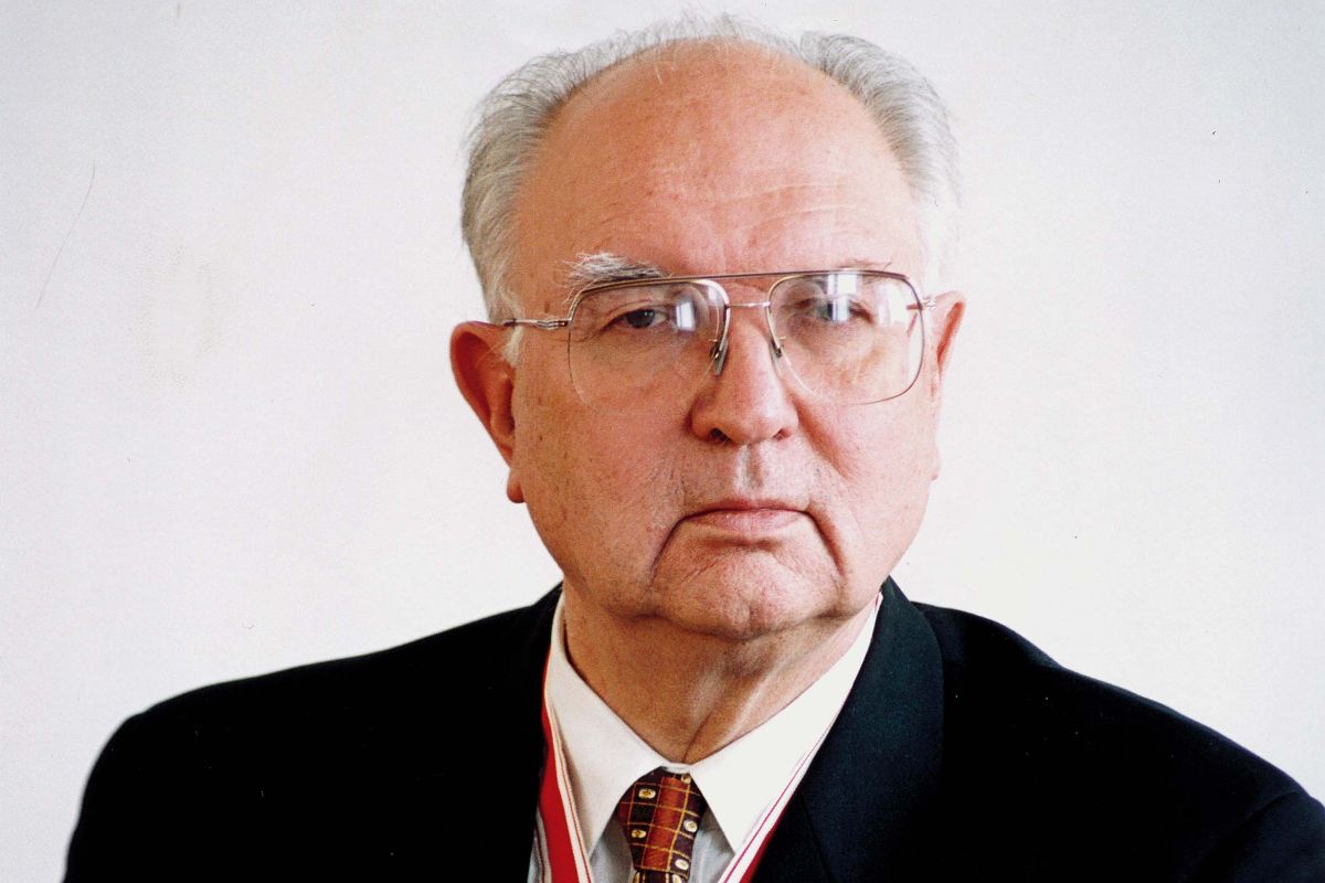 С 1984 года Евгений Федосов - академик Академии наук СССР. С 1984 года Евгений Федосов - академик Академии наук СССР.