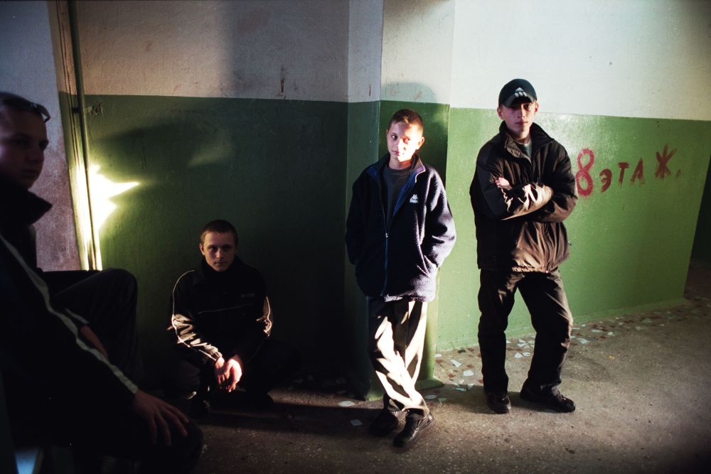 Многое, конечно, идет из семьи - если родители позволяют себе "крепкое словцо", дети обязательно будут копировать речь папы или мамы.