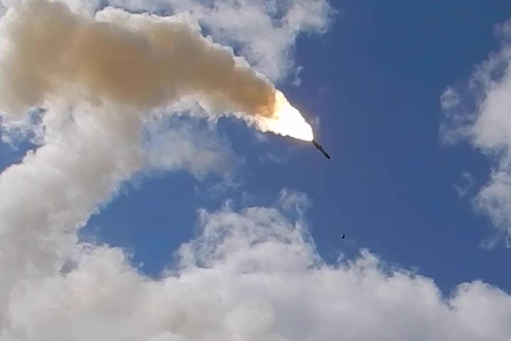 Минобороны: за ночь над регионами России силы ПВО сбили 122 беспилотника ВСУ