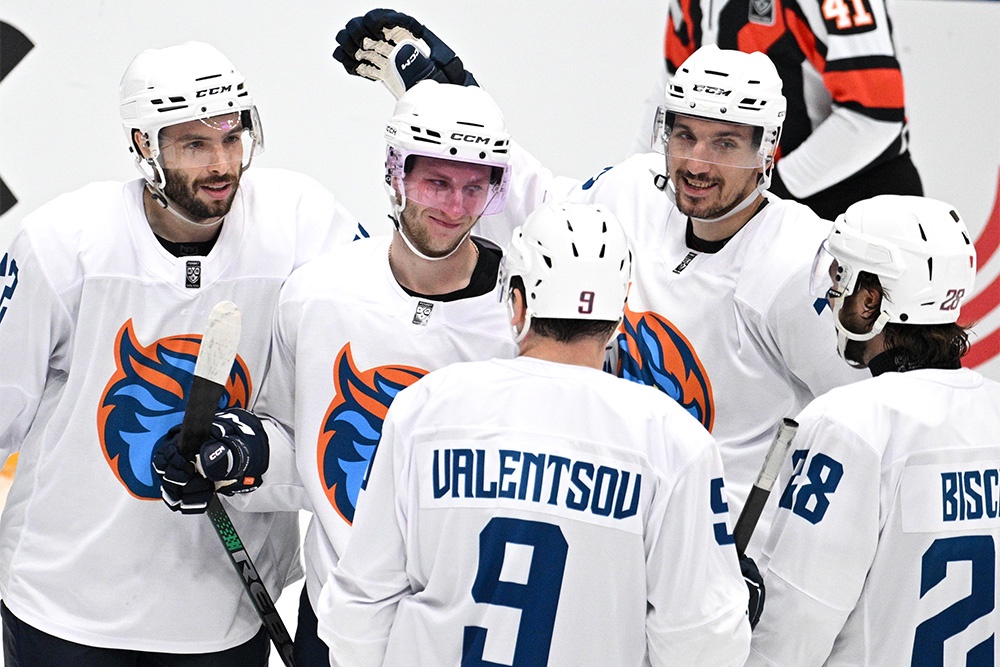 За "Шанхайских Драконов" играют не самые звездные хоккеисты, но результата они пока добиваются.