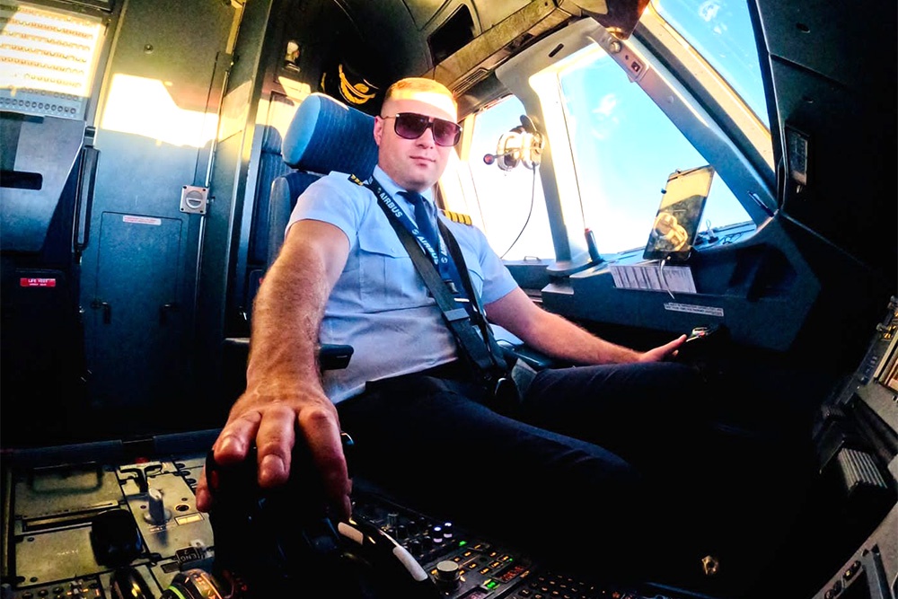 Два года назад Сергей Белов и его экипаж сделали все возможное для спасения 167 жизней.