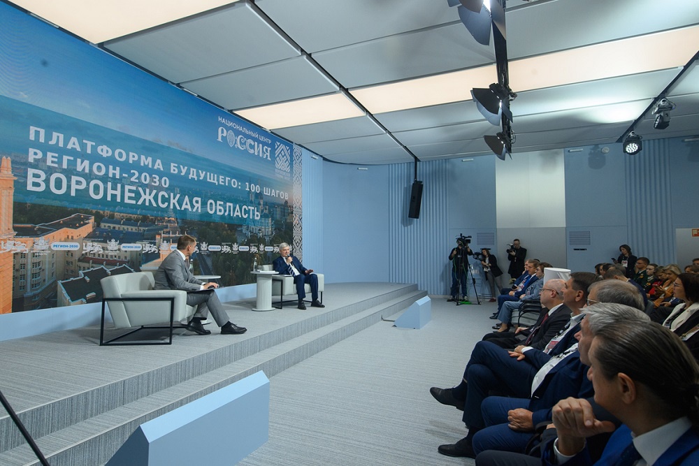 Неделю Воронежской области на выставке "Россия"  открыл глава региона Александр Гусев.