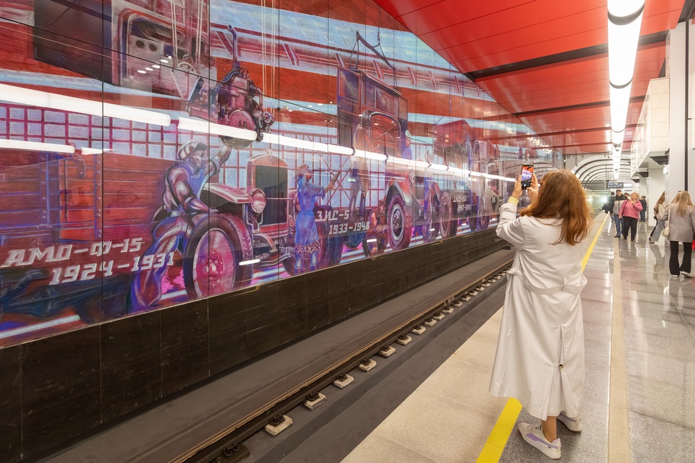 В День города московские метростроители открыли 4 новые станции