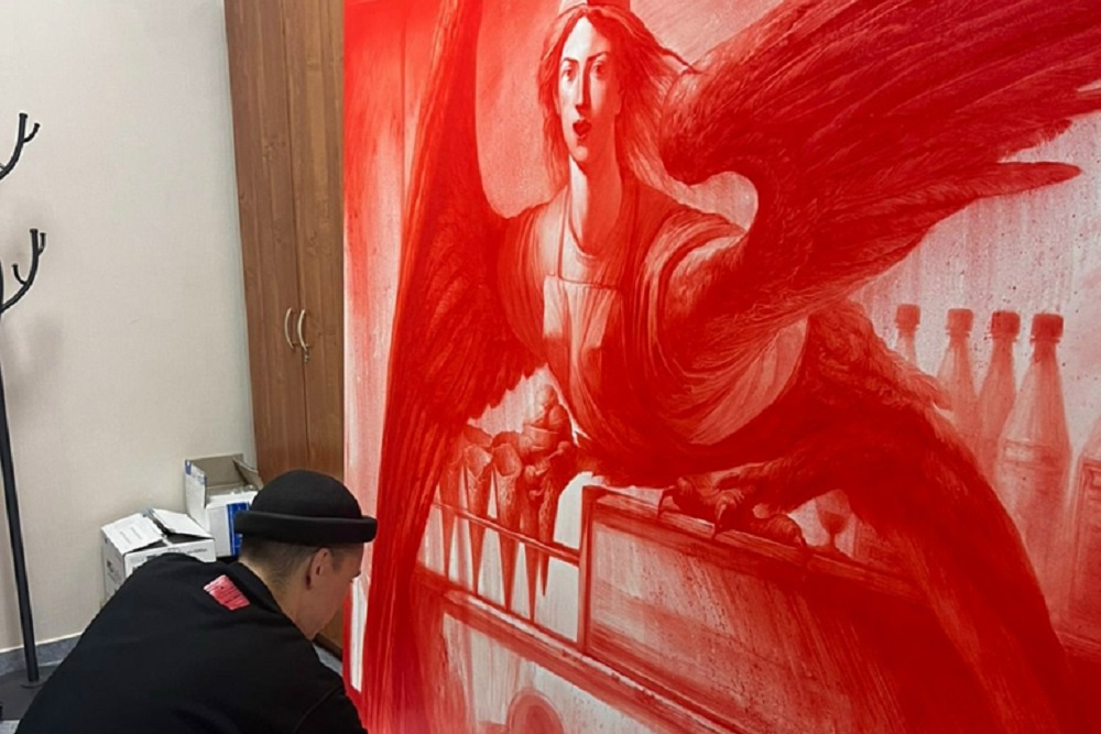 Первым событием фестиваля станет вернисаж выставки "Колеса истории" современного художника Егора Кошелева.