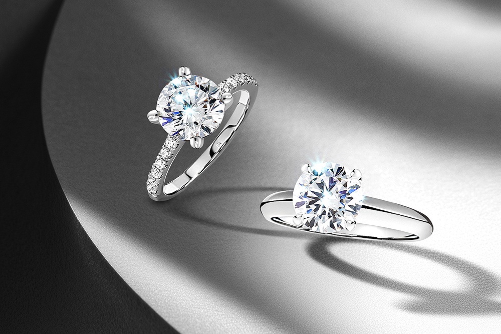 Мастерство MIUZ Diamonds в калибровке драгоценных камней ярко проявилось в линии Solo 1920 - знаковых украшениях с солирующим бриллиантом.