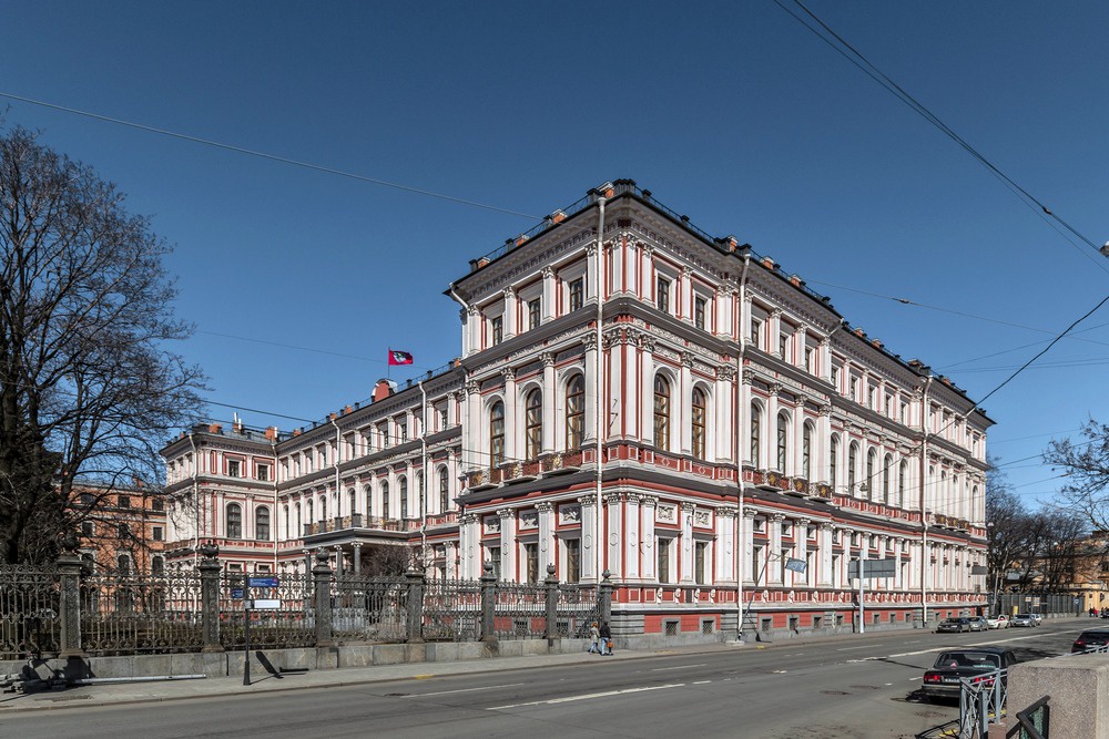 Имущество Гуманитарного университета хотят обратить в госсобственность