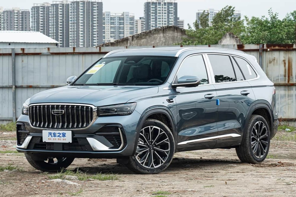 Начались продажи обновленных Geely Monjaro и Preface: названы цены