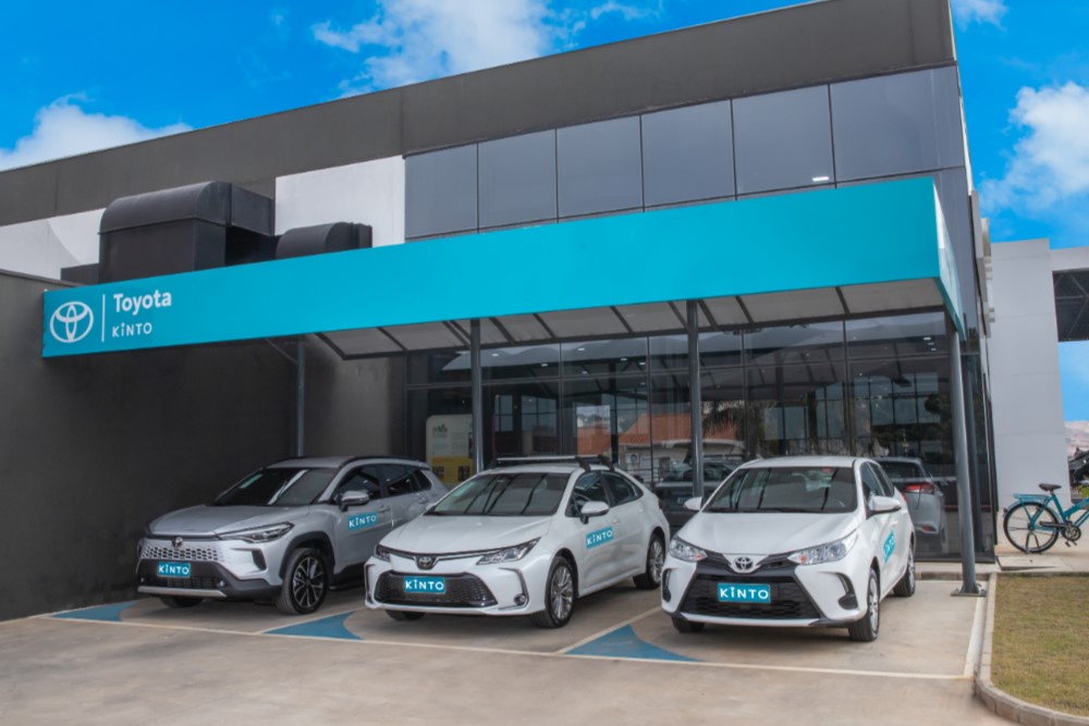 Природа наносит удар: мощный ураган разрушил завод Toyota в Бразилии